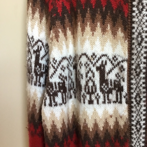 Peruvian Alpaca Red Wool Zipper Hooded Cardigan - Picture 5 of 10